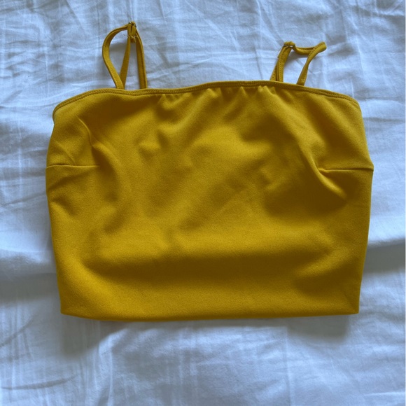 Mustard yellow elegant crop top - Picture 1 of 3